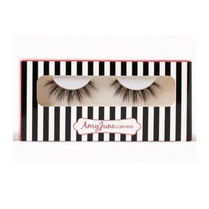 ✨🆕💖AMY JUNE LASHES, LIZZY 3D INVISIBLE BAND SILK EYELASHES💖